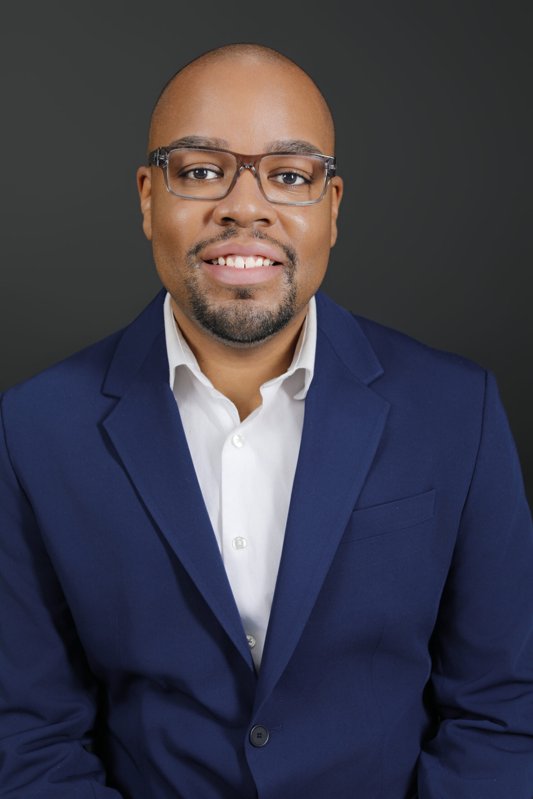 Headshot of Dr. Jarrett Carter
